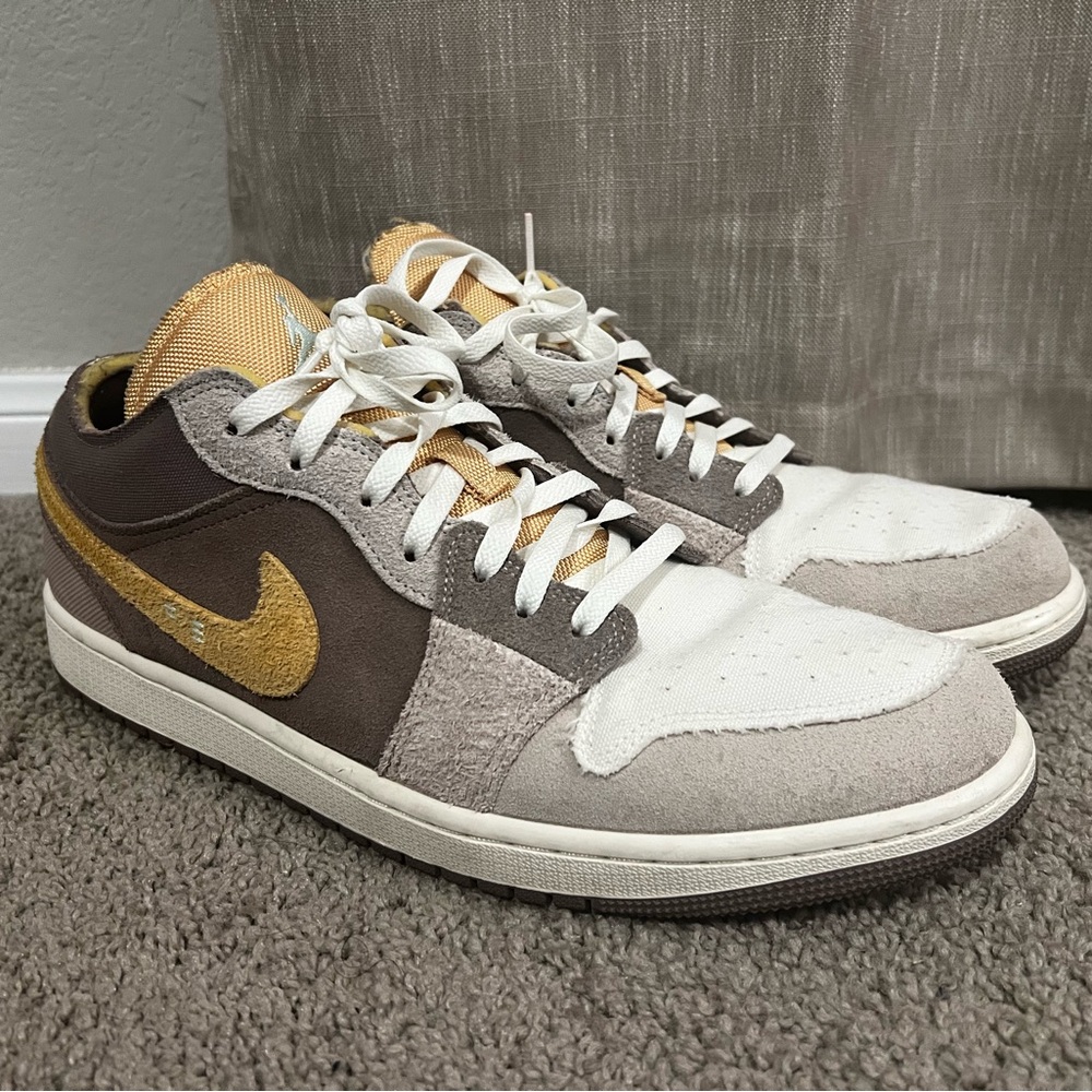 AIR JORDAN 1 LOW SE CRAFT| BROWN,KHAKI ,SAND | NIKE
